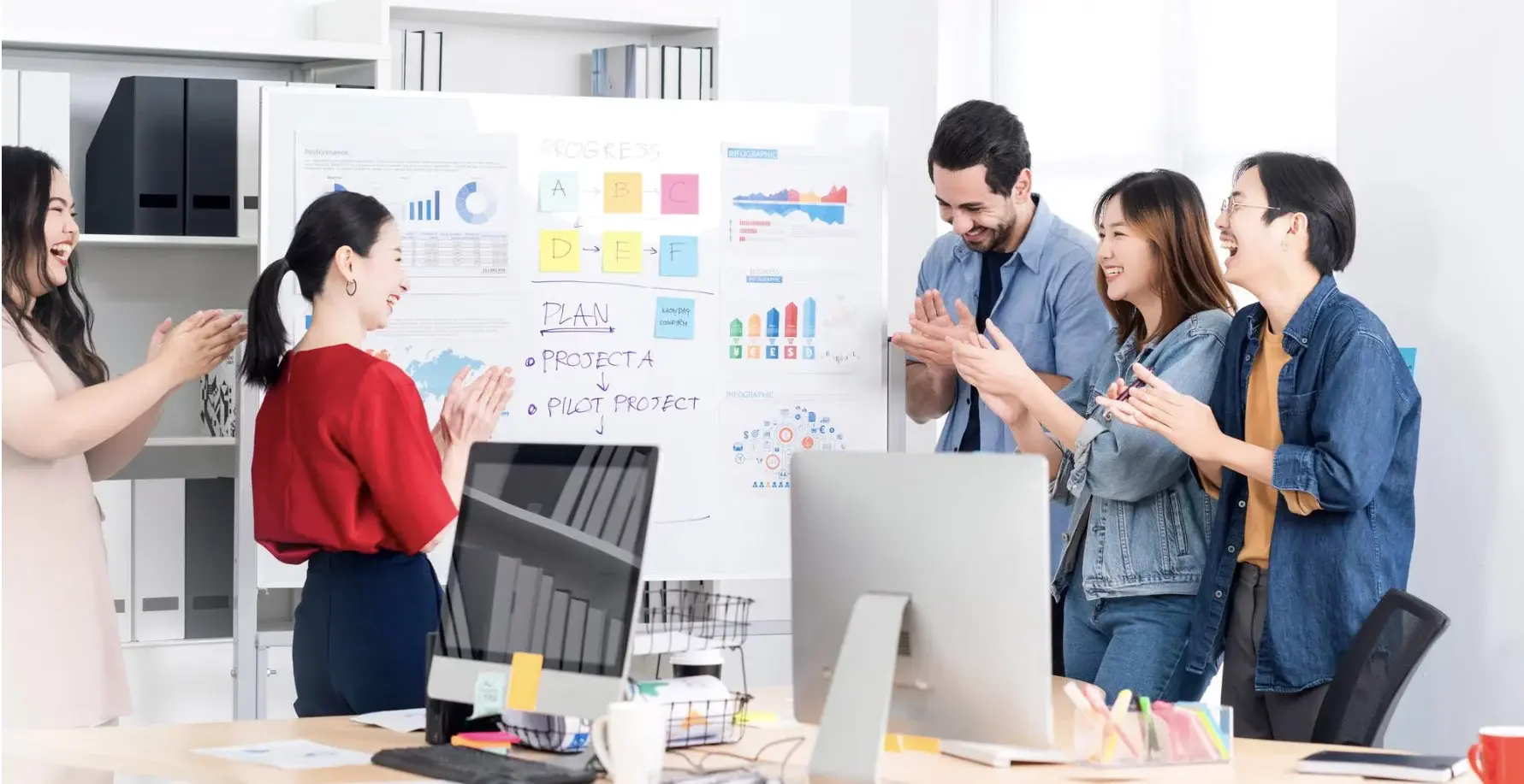 أخصائي إدارة الحملات التسويقية الرقمية