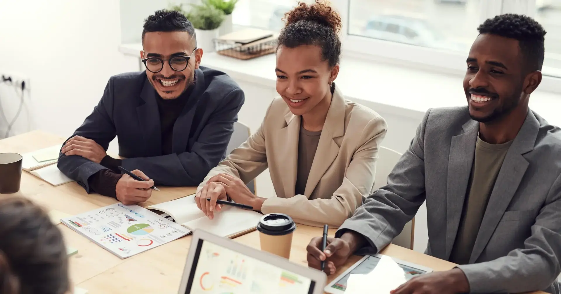 ممثل إدارة حسابات الشركات وبناء العلاقات التجارية