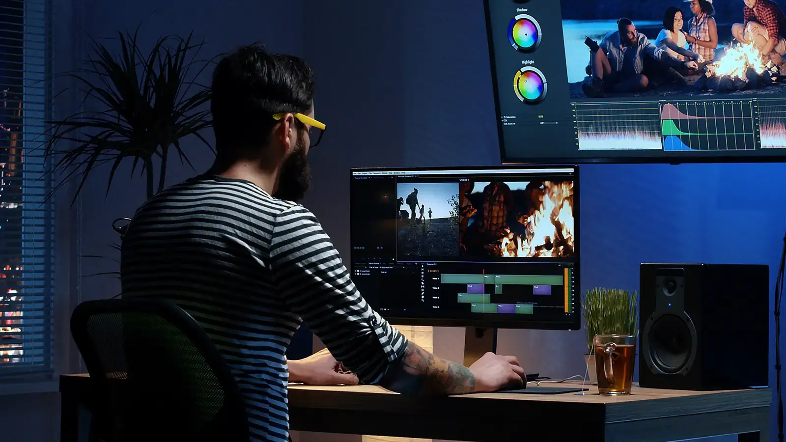 محرر إنتاج الفيديو متعدد الوسائط