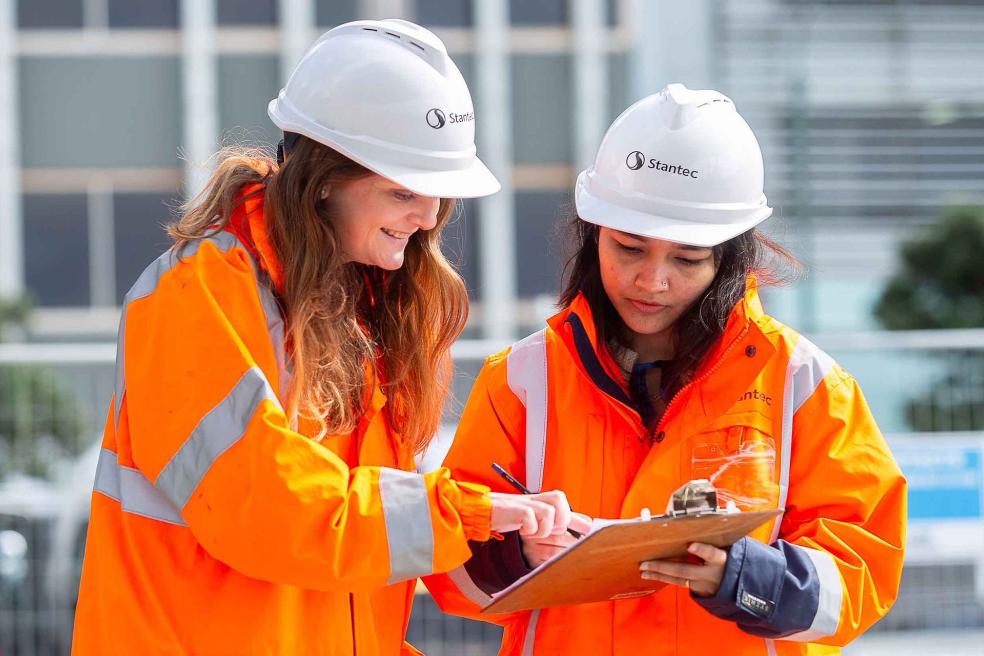 منسق إدارة البناء والهندسة المدنية